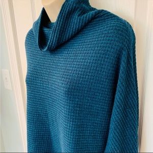Free People Waffle Knit Blue Oversized Sweater! ❤️
